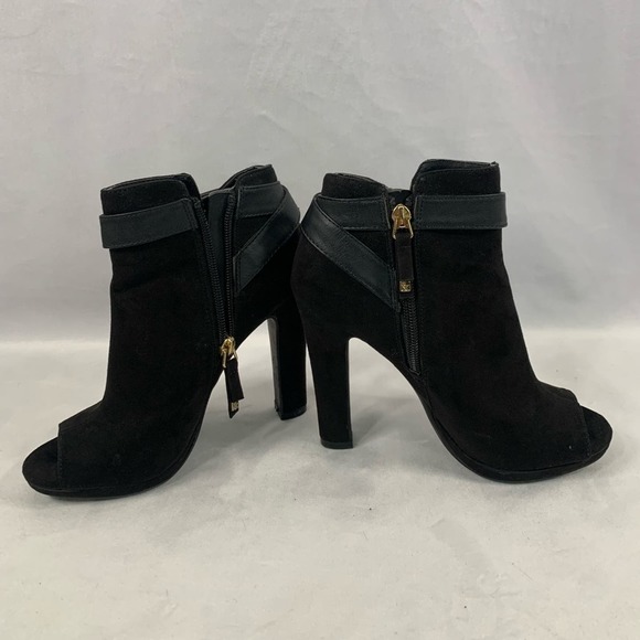 Sam & Libby Black Gold Peep Toe‎ Heeled Booties Faux Suede Belted Women’s Size 6 - Picture 7 of 11